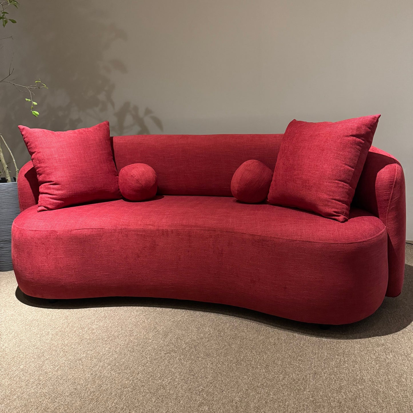 SOFA CUERVO CARRUSEL LINO ROJO